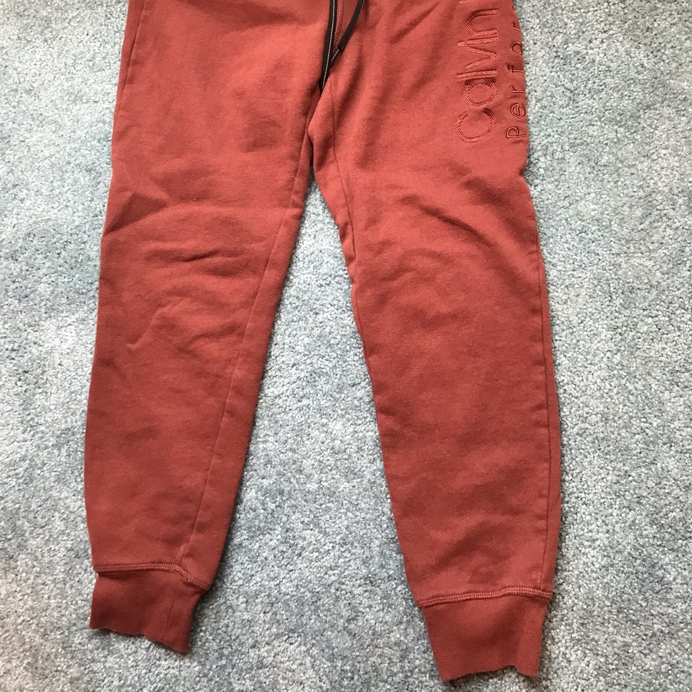Calvin Klein Joggers - Picture 2 of 3